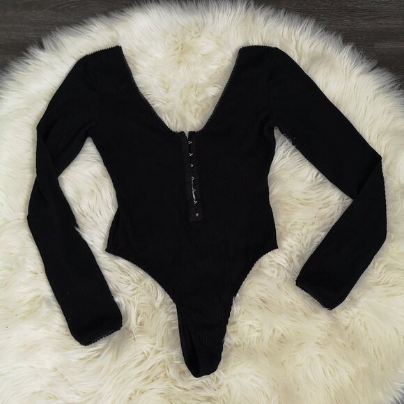 Urban Outfitters Hook & Eye Bodysuit in Black - Size S - Picture 3 of 6